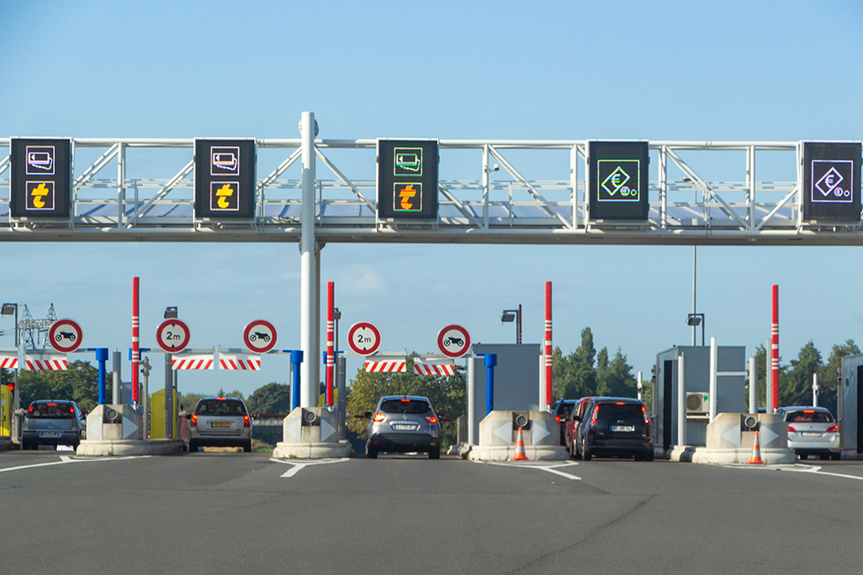 The Pros and Cons of Electronic Tolls