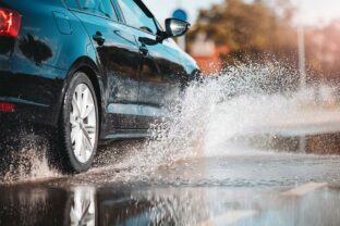 Aquaplaning : how to avoid it